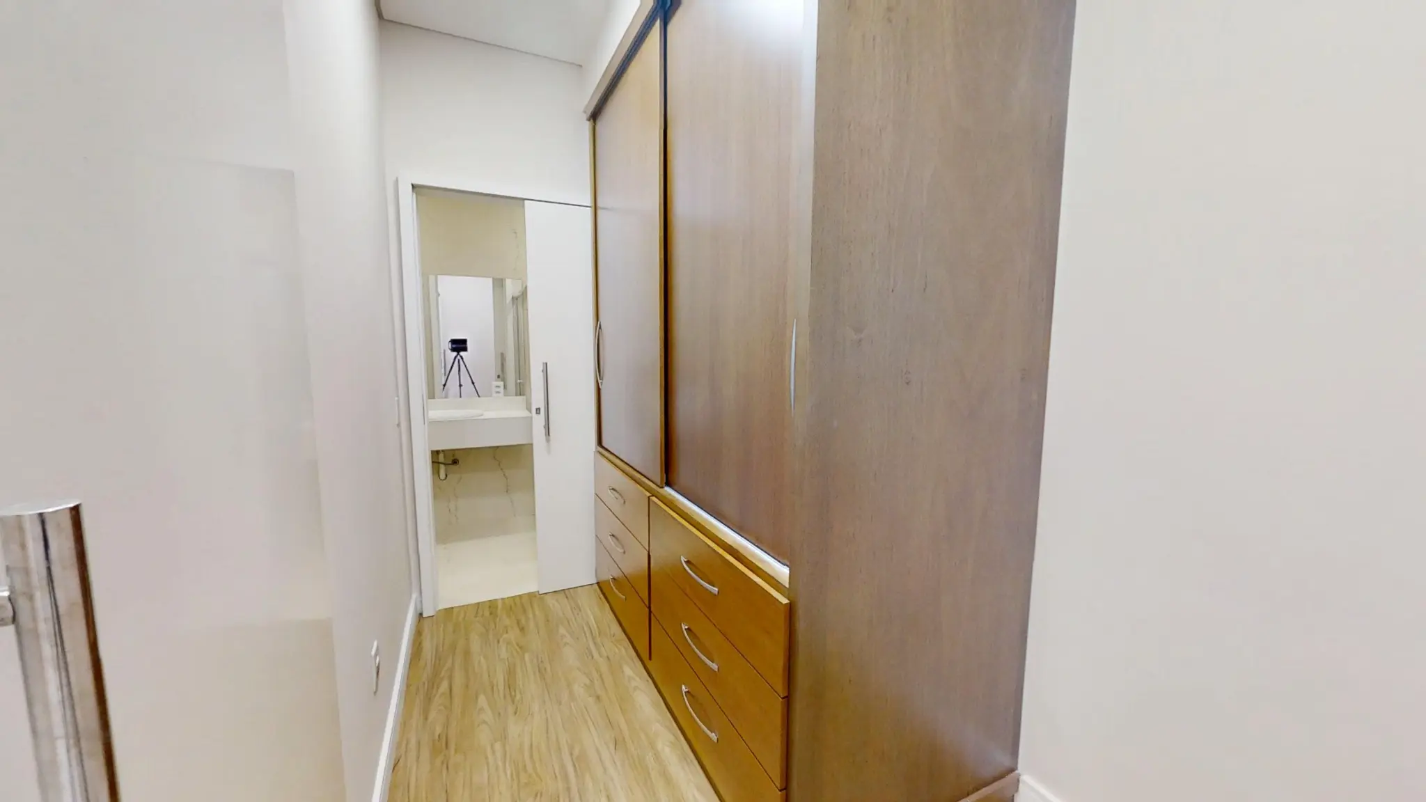 Suíte 1 — closet